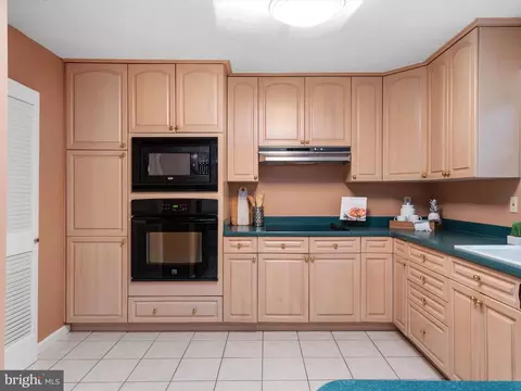 Kitchen - 1620 Comanche Rd, Arnold, MD 21012 photo 2 of 3