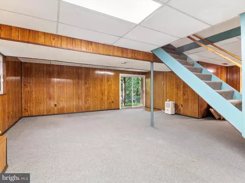 Living - 1620 Comanche Rd, Arnold, MD 21012 photo 4 of 4