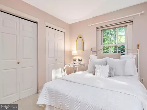 Bedroom - 1620 Comanche Rd, Arnold, MD 21012 photo 4 of 8