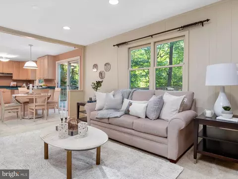 Living - 1620 Comanche Rd, Arnold, MD 21012 photo 3 of 4