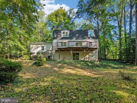 Exterior - 1620 Comanche Rd, Arnold, MD 21012 photo 8 of 10