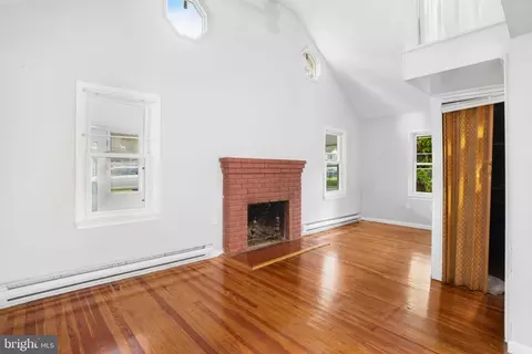 Living - 1196 Maple Ave, Shady Side, MD 20764 photo 2 of 2
