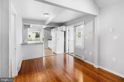 Entry Way - 1196 Maple Ave, Shady Side, MD 20764 photo 5 of 6
