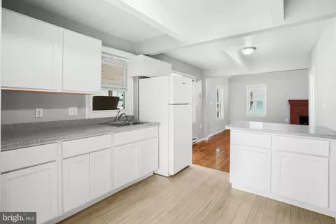 Entry Way - 1196 Maple Ave, Shady Side, MD 20764 photo 3 of 6