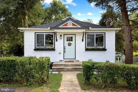111 Elm Ave, Glen Burnie, MD 21061