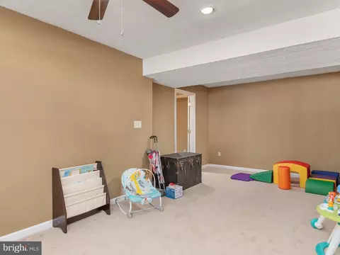 369 Metropolitan Blvd, Pasadena, MD 21122 photo 27