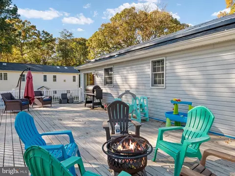 369 Metropolitan Blvd, Pasadena, MD 21122 photo 36