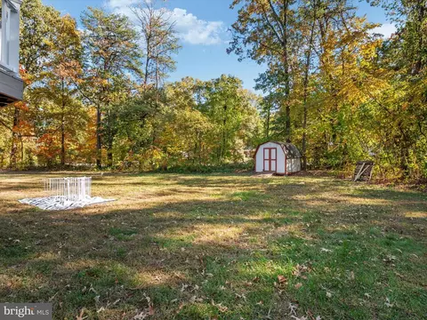 369 Metropolitan Blvd, Pasadena, MD 21122 photo 30