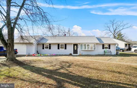 775 223rd St, Pasadena, MD 21122