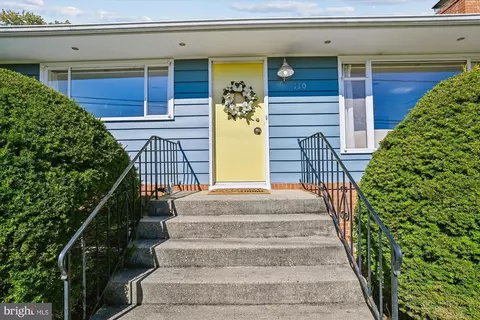 110 Green Spring Dr, Annapolis, MD 21403 photo 2
