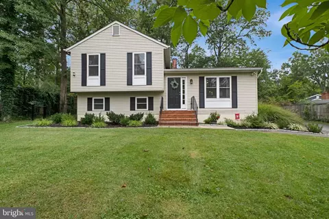 104 Oak Dr, Annapolis, MD 21403