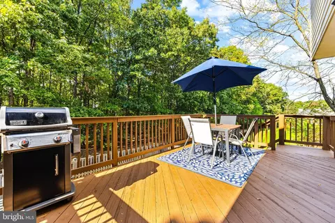 Exterior - 716 Pine Drift Dr, Odenton, MD 21113 photo 5 of 10