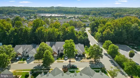 353 Southport Dr, Edgewater, MD 21037
