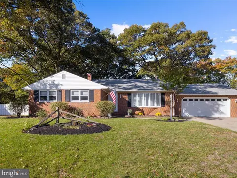 7864 Dogwood Blossom Rd, Severn, MD 21144