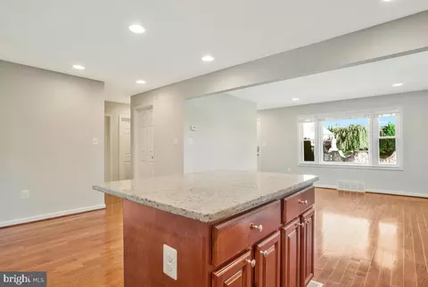Entry Way - 1 Colonial Dr, Linthicum, MD 21090 photo 1 of 2