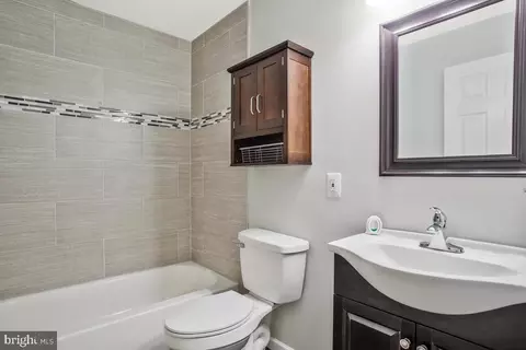 Bath - 1 Colonial Dr, Linthicum, MD 21090 photo 2 of 2