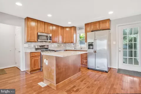 Kitchen - 1 Colonial Dr, Linthicum, MD 21090 photo 2 of 3