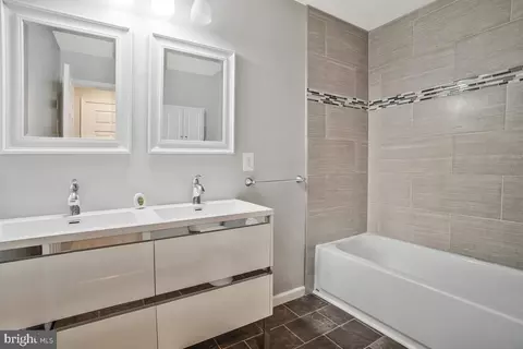Bath - 1 Colonial Dr, Linthicum, MD 21090 photo 1 of 2