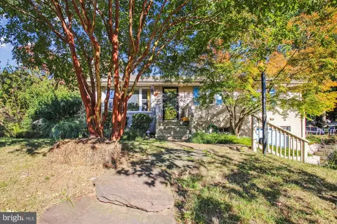 115 Lee Dr, Annapolis, MD 21403