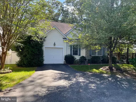 723 Partridge Ln, Glen Burnie, MD 21060