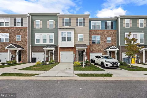 1640 Aster Ln, Hanover, MD 21076 photo 1