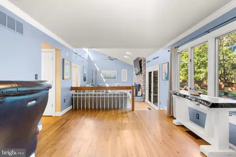 300 Christy Rd, Pasadena, MD 21122 photo 11