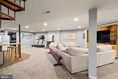 300 Christy Rd, Pasadena, MD 21122 photo 34
