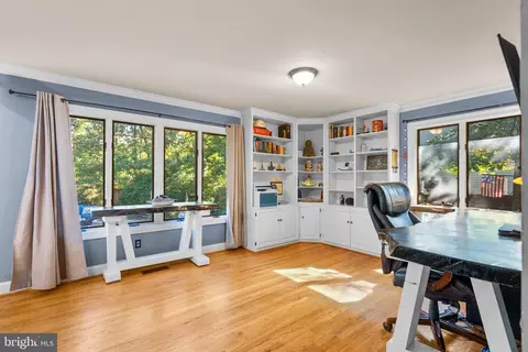 300 Christy Rd, Pasadena, MD 21122 photo 13