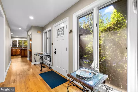 300 Christy Rd, Pasadena, MD 21122 photo 5