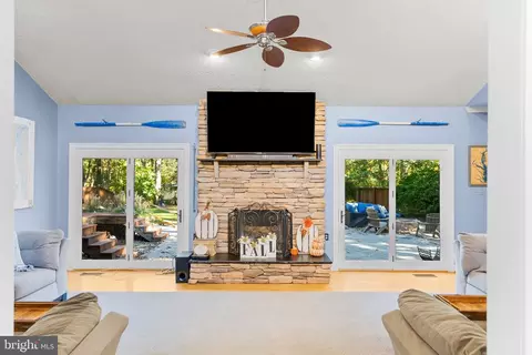 300 Christy Rd, Pasadena, MD 21122 photo 7