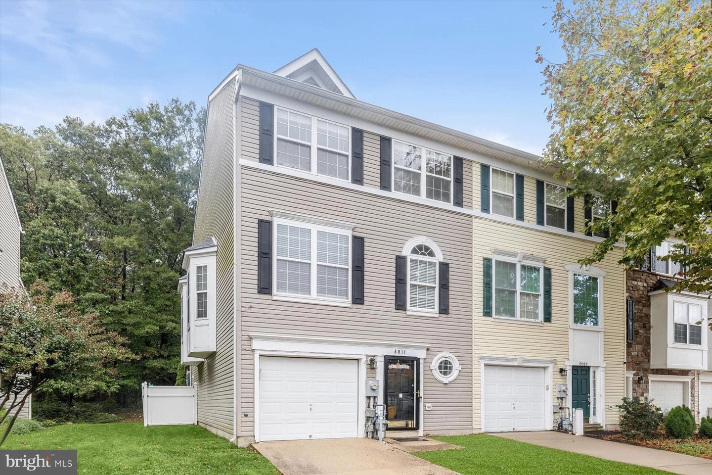 8011 Apple Valley Dr, Pasadena, MD 21122 photo 1