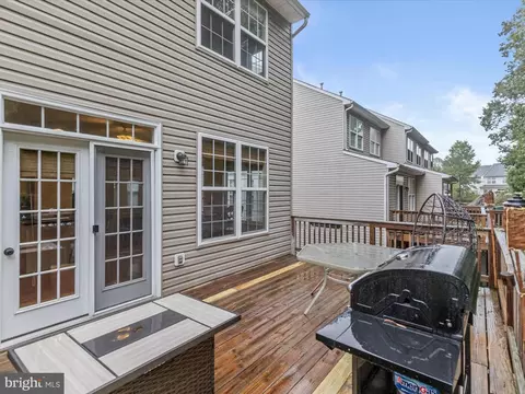 8011 Apple Valley Dr, Pasadena, MD 21122 photo 25