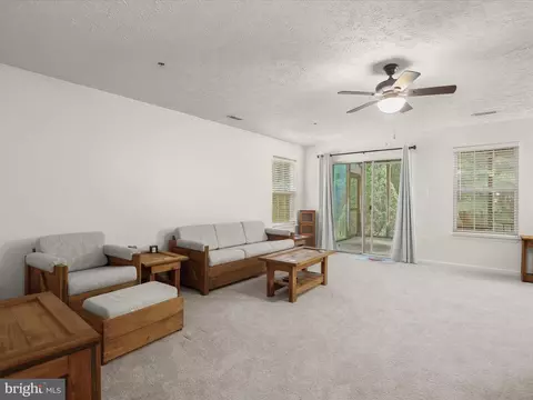 8011 Apple Valley Dr, Pasadena, MD 21122 photo 8