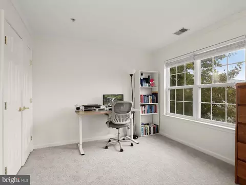 8011 Apple Valley Dr, Pasadena, MD 21122 photo 38