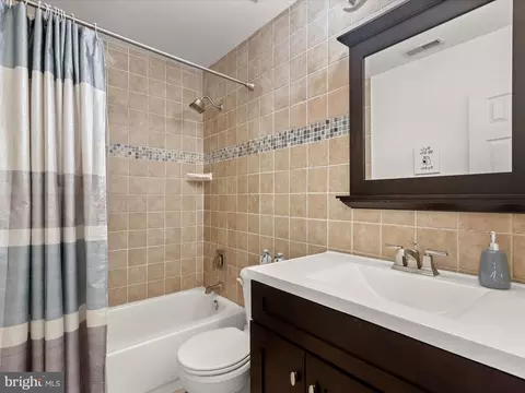 8011 Apple Valley Dr, Pasadena, MD 21122 photo 39