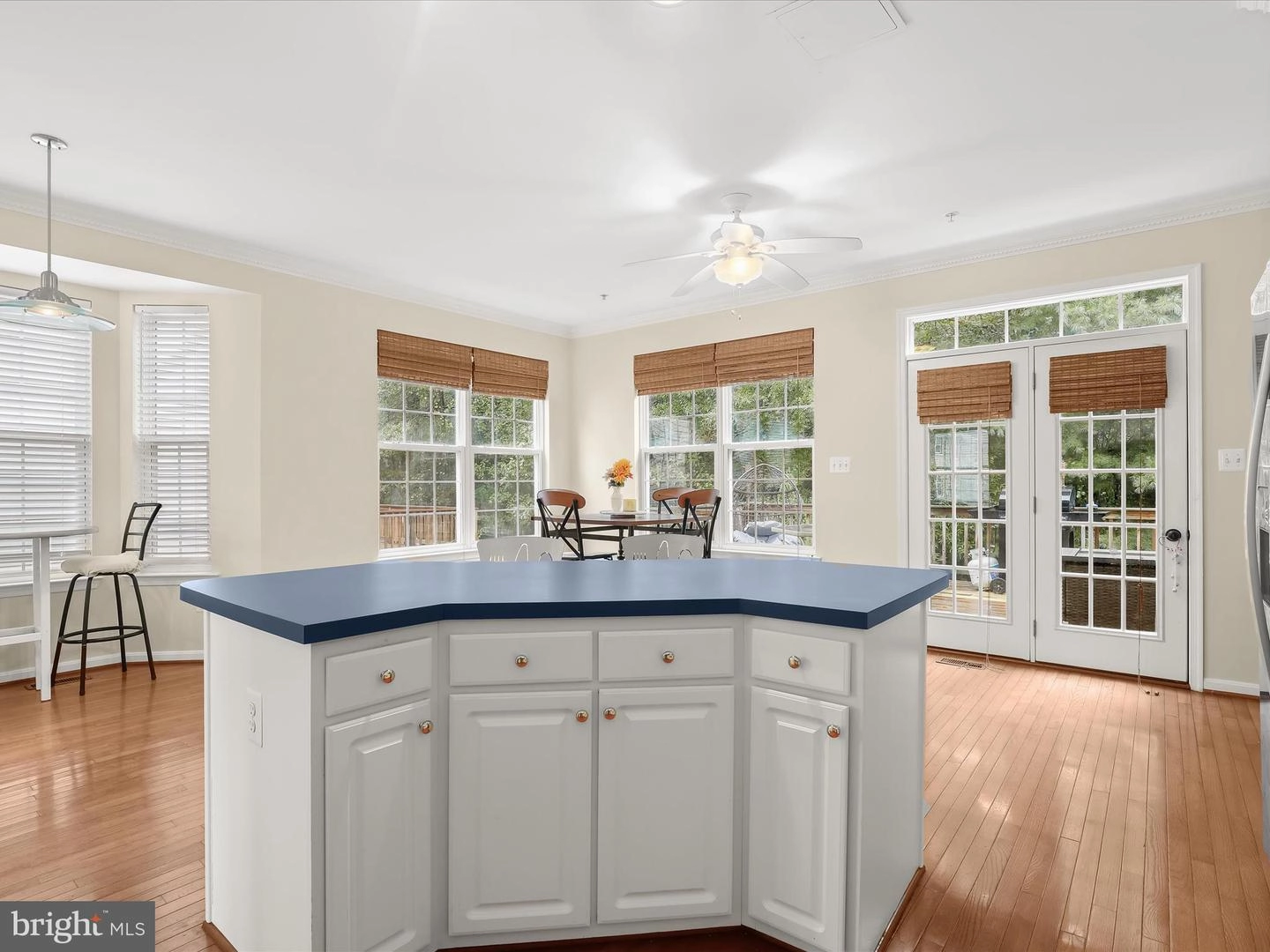 8011 Apple Valley Dr, Pasadena, MD 21122 photo 18