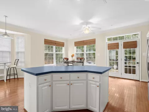 8011 Apple Valley Dr, Pasadena, MD 21122 photo 18