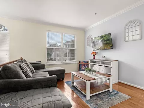 8011 Apple Valley Dr, Pasadena, MD 21122 photo 13