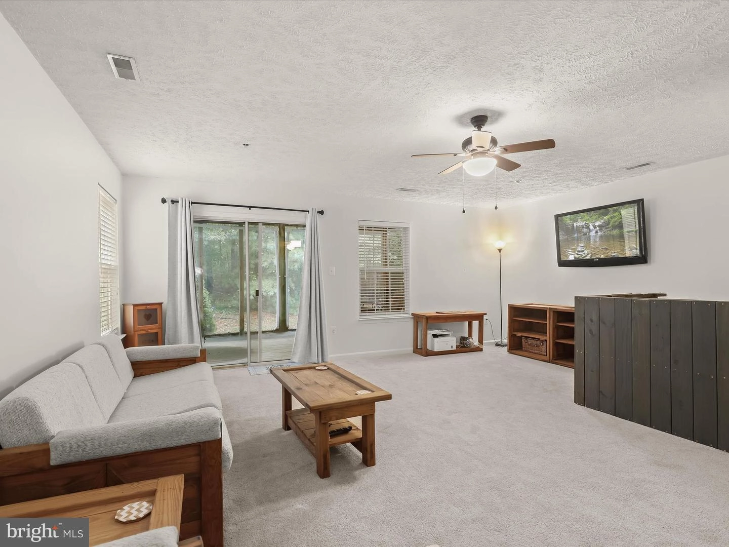 8011 Apple Valley Dr, Pasadena, MD 21122 photo 7