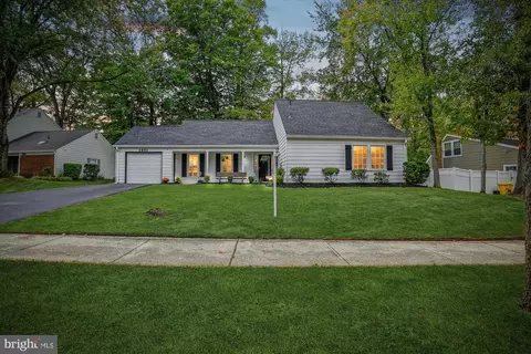 1461 Crofton Pkwy, Crofton, MD 21114