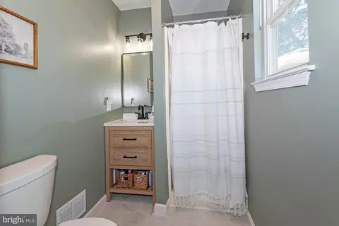 Bath - 313 Winston Rd, Pasadena, MD 21122 photo 1 of 4