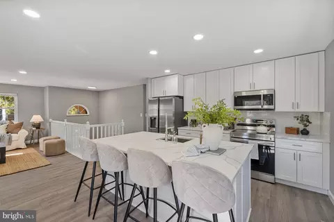 709 Latham Dr, Crownsville, MD 21032