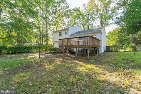 Exterior - 658 Cedar Dr, Pasadena, MD 21122 photo 2 of 6