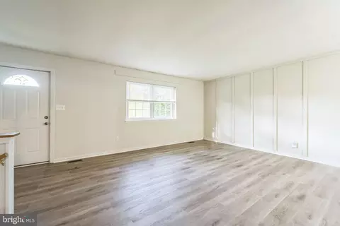 Living - 658 Cedar Dr, Pasadena, MD 21122 photo 3 of 6