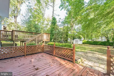 Exterior - 658 Cedar Dr, Pasadena, MD 21122 photo 6 of 6
