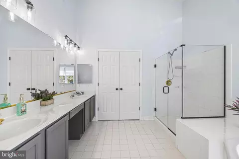 Bath - 7605 E Glenshire Ct, Severn, MD 21144 photo 4 of 6