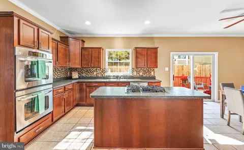 Kitchen - 7605 E Glenshire Ct, Severn, MD 21144 photo 2 of 3