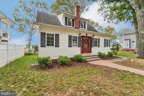 1608 S Shore Pkwy, Pasadena, MD 21122