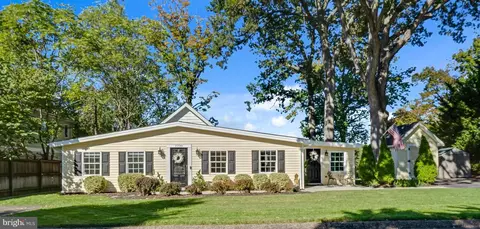 7730 W Shore Rd, Pasadena, MD 21122 photo 4