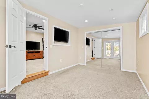 7730 W Shore Rd, Pasadena, MD 21122 photo 19